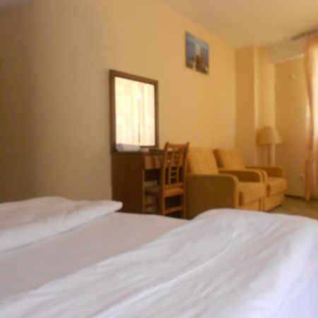 Montenegrin Inn Ohrid Bagian luar foto