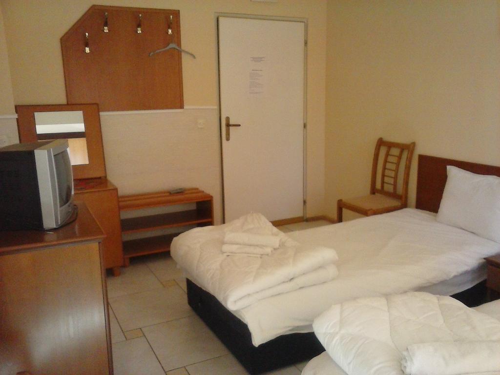 Montenegrin Inn Ohrid Ruang foto