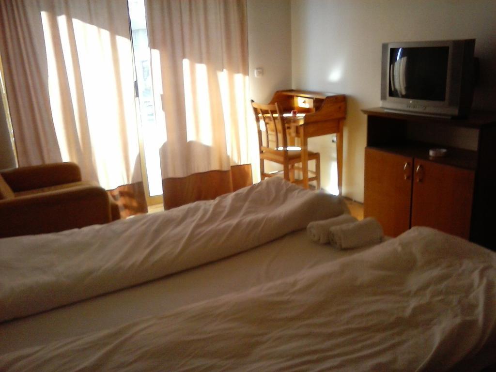 Montenegrin Inn Ohrid Ruang foto