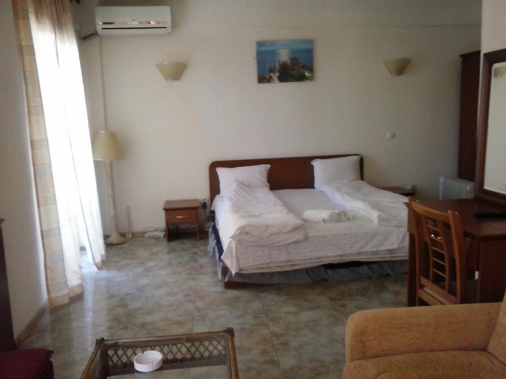 Montenegrin Inn Ohrid Ruang foto