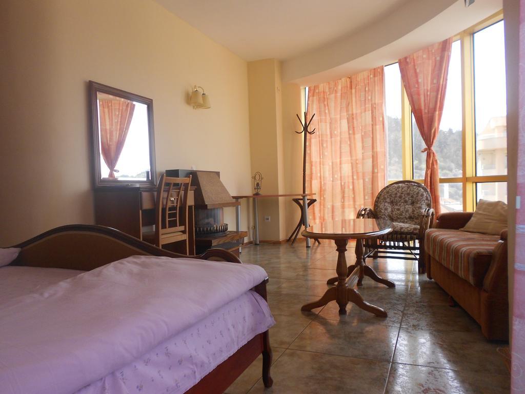 Montenegrin Inn Ohrid Bagian luar foto