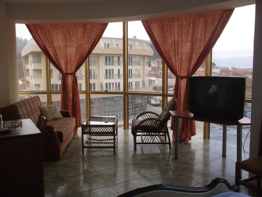 Montenegrin Inn Ohrid Ruang foto