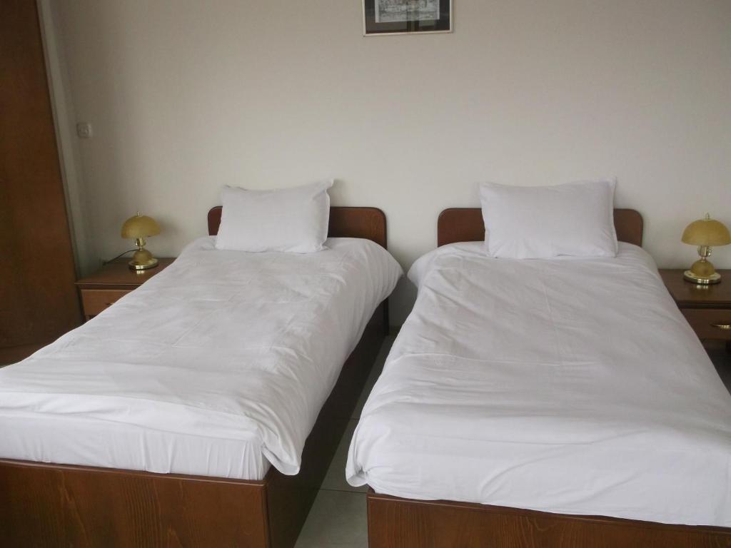 Montenegrin Inn Ohrid Ruang foto